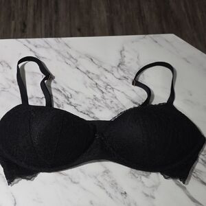 Victoria's Secret Padded No Wire Bra